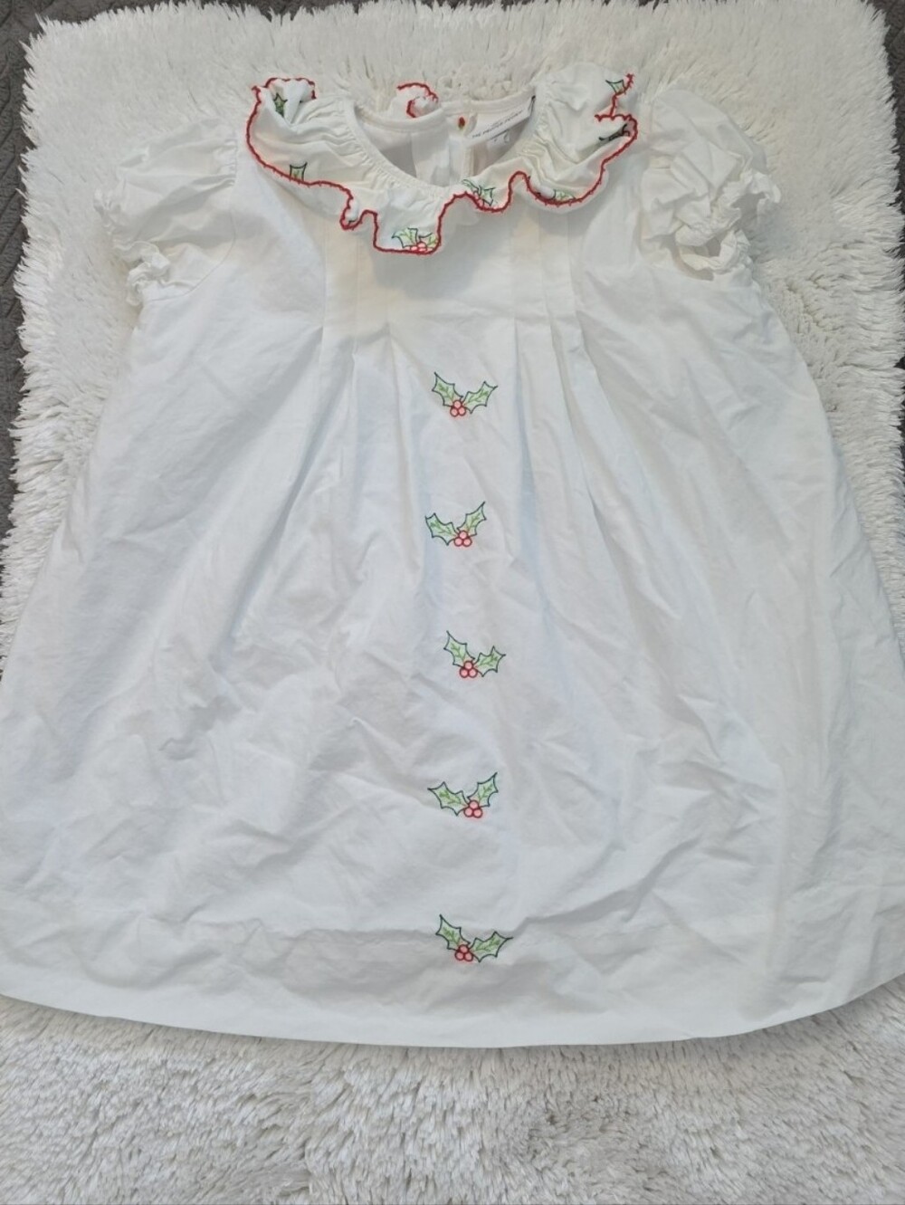 The proper peony 4 or 4t christmas holiday Holly heirloom dress smocked brand